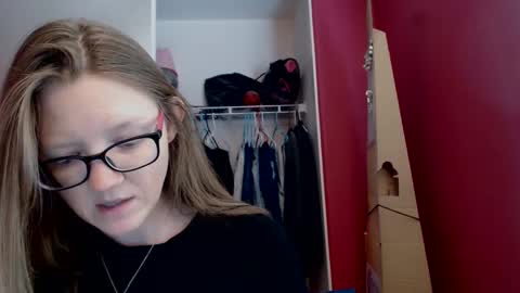 Snapshot of angelicangel3 chatting on September 16, 6:38 pm AngelicAngel online show from September 16, 6:38 pm