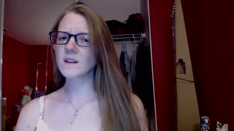 Snapshot of angelicangel3 chatting on February 3, 3:31 am AngelicAngel online show from February 3, 3:31 am