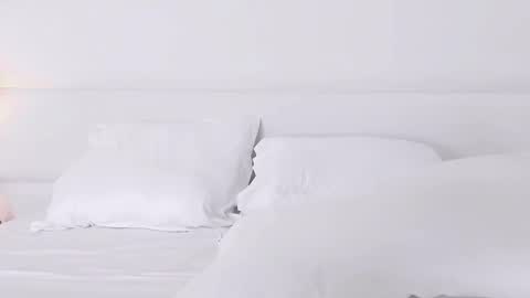 Snapshot of angelicmoon chatting on October 18, 3:31 am Angelic online show from October 18, 3:31 am