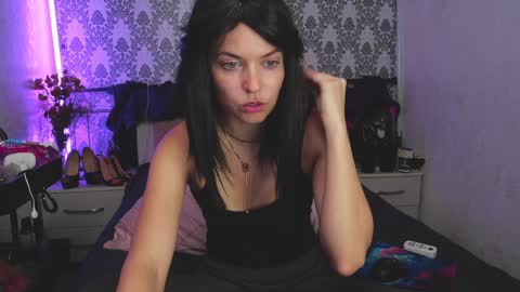 Snapshot of angelika_rouge chatting on October 9, 3:16 pm Angelika Rouge online show from October 9, 3:16 pm