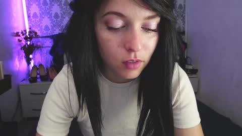 Snapshot of angelika_rouge chatting on October 7, 7:07 pm Angelika Rouge online show from October 7, 7:07 pm