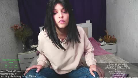 Angelika Rouge online show from December 3, 2:38 pm