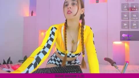 Snapshot of angelikarose1 chatting on September 12, 3:40 am Angelika Rose online show from September 12, 3:40 am
