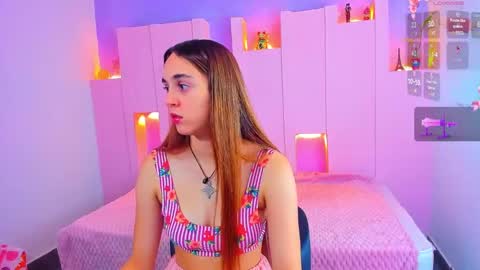 Snapshot of angelikarose1 chatting on March 9, 4:05 am Angelika Rose online show from March 9, 4:05 am