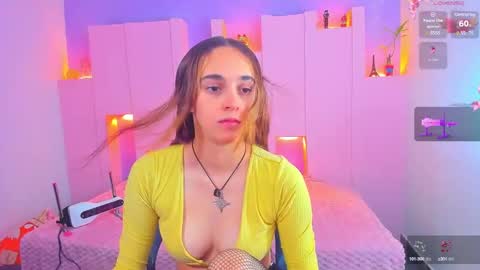 Snapshot of angelikarose1 chatting on March 11, 3:25 am Angelika Rose online show from March 11, 3:25 am