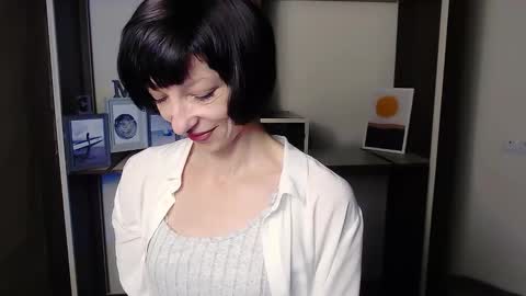 Snapshot of angelinalov_ chatting on September 26, 7:17 am Angelina online show from September 26, 7:17 am