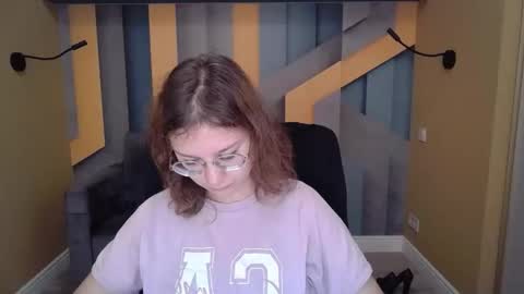 AngelinaLow online show from November 23, 6:27 am