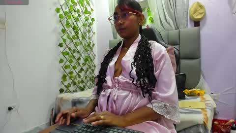 Snapshot of angelinamurphy chatting on September 18, 2:54 am AngelinaMurphy online show from September 18, 2:54 am