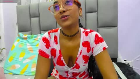 Snapshot of angelinamurphy chatting on October 14, 3:31 am AngelinaMurphy online show from October 14, 3:31 am