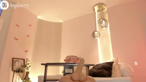 Snapshot of angeline777 chatting on October 27, 1:28 pm Angeline online show from October 27, 1:28 pm