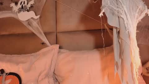 Snapshot of angelinepossy chatting on October 27, 10:04 pm angelinepossy online show from October 27, 10:04 pm