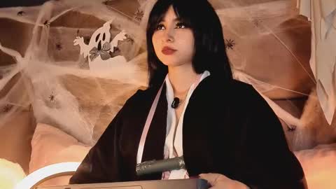 Snapshot of angelinepossy chatting on October 31, 11:09 pm angelinepossy online show from October 31, 11:09 pm