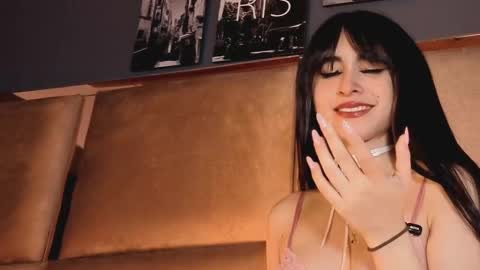 Snapshot of angelinepossy chatting on October 12, 11:07 pm angelinepossy online show from October 12, 11:07 pm