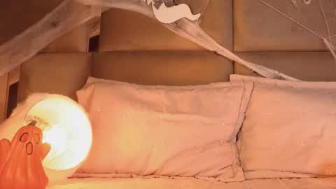 Snapshot of angelinepossy chatting on October 26, 9:43 pm angelinepossy online show from October 26, 9:43 pm