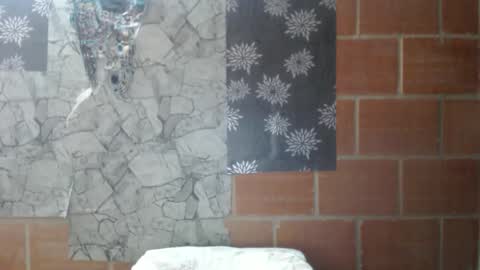 Snapshot of angelitaa_hot chatting on February 26, 1:03 am angela online show from February 26, 1:03 am