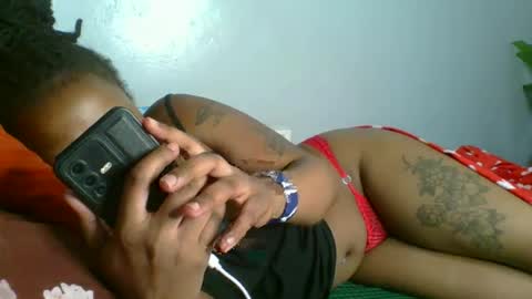 Snapshot of angelkiny chatting on October 27, 5:19 pm angelkiny online show from October 27, 5:19 pm