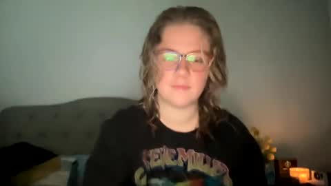Snapshot of angeloflight273360 chatting on December 14, 1:38 pm Angel of Light online show from December 14, 1:38 pm