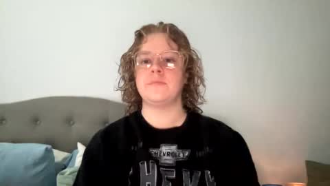 Snapshot of angeloflight273360 chatting on February 25, 2:26 pm Angel of Light online show from February 25, 2:26 pm