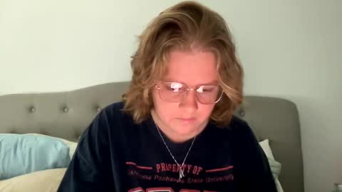 Snapshot of angeloflight273360 chatting on March 8, 7:18 pm Angel of Light online show from March 8, 7:18 pm