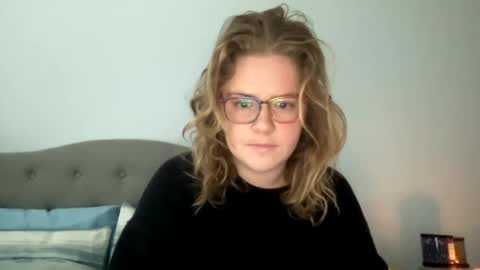 Snapshot of angeloflight273360 chatting on January 3, 3:12 pm Angel of Light online show from January 3, 3:12 pm