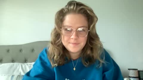 Snapshot of angeloflight273360 chatting on February 3, 2:02 pm Angel of Light online show from February 3, 2:02 pm