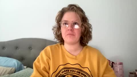 Snapshot of angeloflight273360 chatting on February 21, 3:54 pm Angel of Light online show from February 21, 3:54 pm