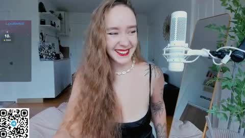 Snapshot of angelpaull chatting on September 15, 3:15 am Angel online show from September 15, 3:15 am