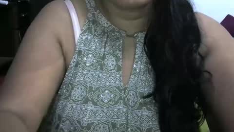Snapshot of angelpriya555 chatting on October 5, 6:46 pm angelpriya555 online show from October 5, 6:46 pm