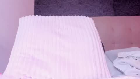 Snapshot of angels_one chatting on September 27, 2:35 pm Angela online show from September 27, 2:35 pm