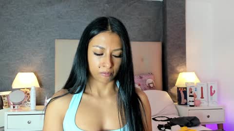 Angela online show from January 15, 2:24 pm