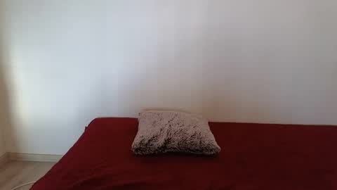 Giulia online show from February 18, 1:43 pm