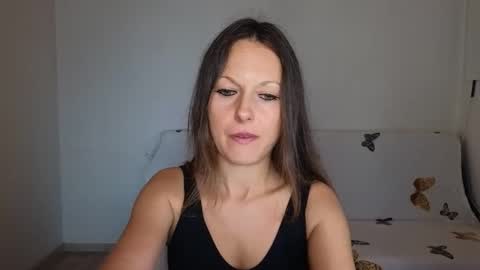 Snapshot of angelslive99 chatting on September 24, 12:26 pm Giulia online show from September 24, 12:26 pm