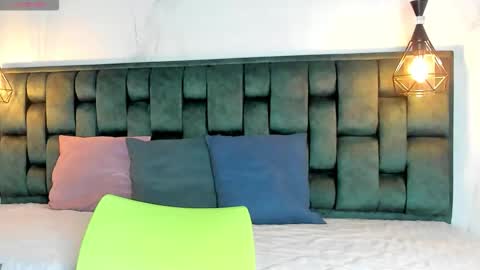 Snapshot of angelswets chatting on October 6, 7:07 pm ANGIE online show from October 6, 7:07 pm