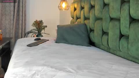 Snapshot of angelswets chatting on October 23, 4:57 pm ANGIE online show from October 23, 4:57 pm