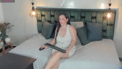 ANGIE online show from December 19, 2:57 pm