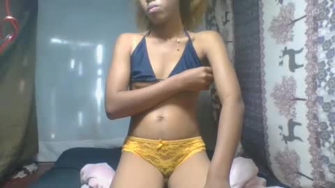 Snapshot of angeltta69 chatting on October 8, 1:15 pm angeltta69 online show from October 8, 1:15 pm