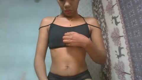 Snapshot of angeltta69 chatting on October 14, 6:32 pm angeltta69 online show from October 14, 6:32 pm