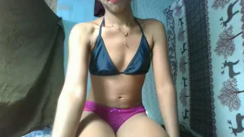 Snapshot of angeltta69 chatting on September 22, 12:14 pm angeltta69 online show from September 22, 12:14 pm