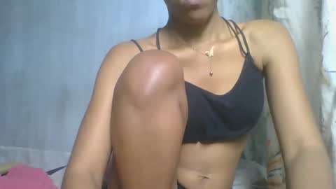 Snapshot of angeltta69 chatting on October 24, 5:03 am angeltta69 online show from October 24, 5:03 am