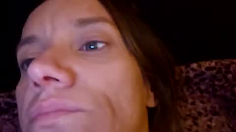 Snapshot of angelvanderpool71 chatting on February 4, 1:23 am angelvanderpool71 online show from February 4, 1:23 am