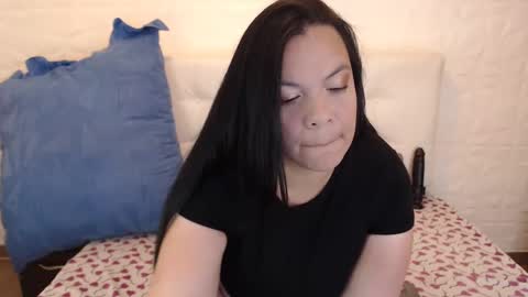 Angie online show from December 22, 6:15 pm