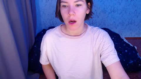Snapshot of angie_lorri chatting on October 13, 2:36 am Angie Lorri online show from October 13, 2:36 am