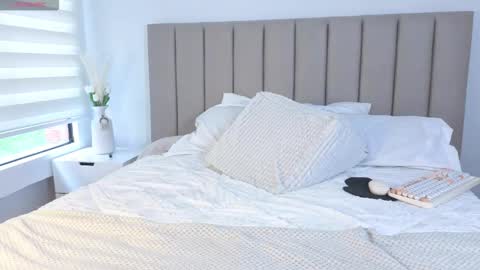 Angie online show from January 8, 2:21 pm