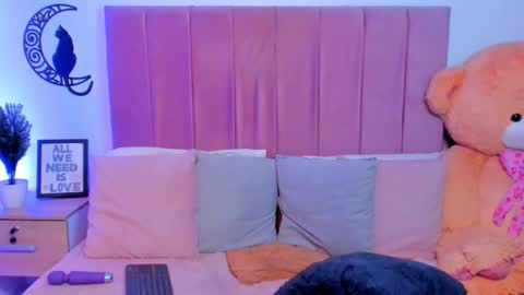 Milo ----       online show from October 9, 4:49 am