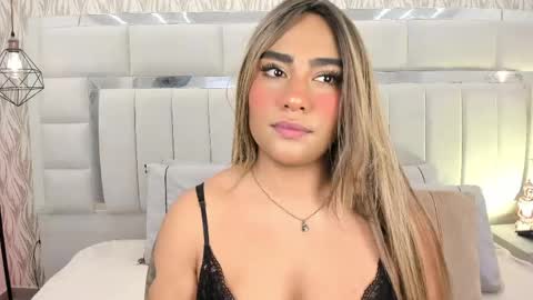  ANGUEL JONES  online show from April 19, 4:34 am