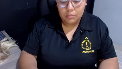 Snapshot of angy_ro12 chatting on October 27, 10:26 pm angy online show from October 27, 10:26 pm