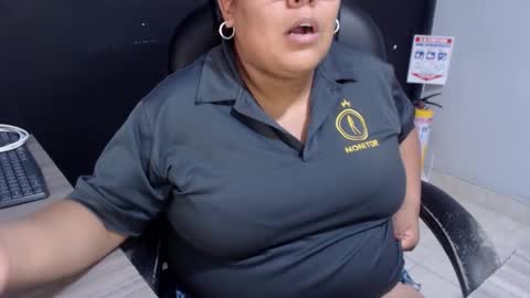 angy online show from February 11, 8:54 pm