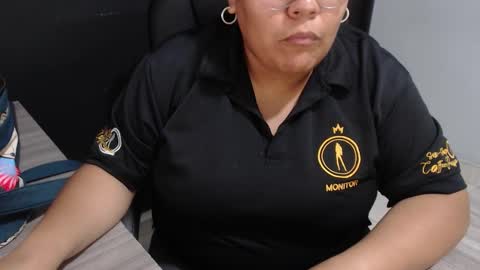 Snapshot of angy_ro12 chatting on October 13, 9:28 pm angy online show from October 13, 9:28 pm