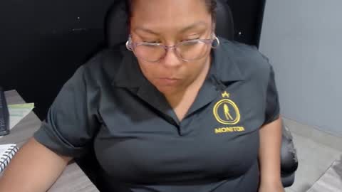 Snapshot of angy_ro12 chatting on September 17, 11:36 pm angy online show from September 17, 11:36 pm