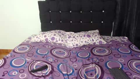 Snapshot of ani_steveson chatting on October 7, 6:18 am ani_steveson online show from October 7, 6:18 am